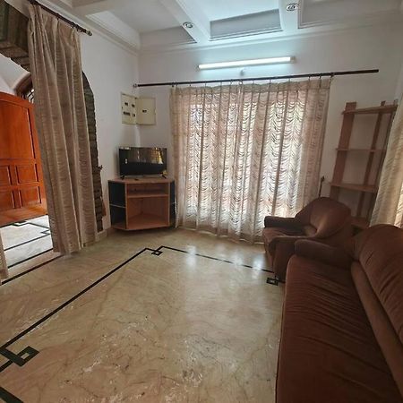 Waterfall Villa - 4Bhk مَسّور المظهر الخارجي الصورة