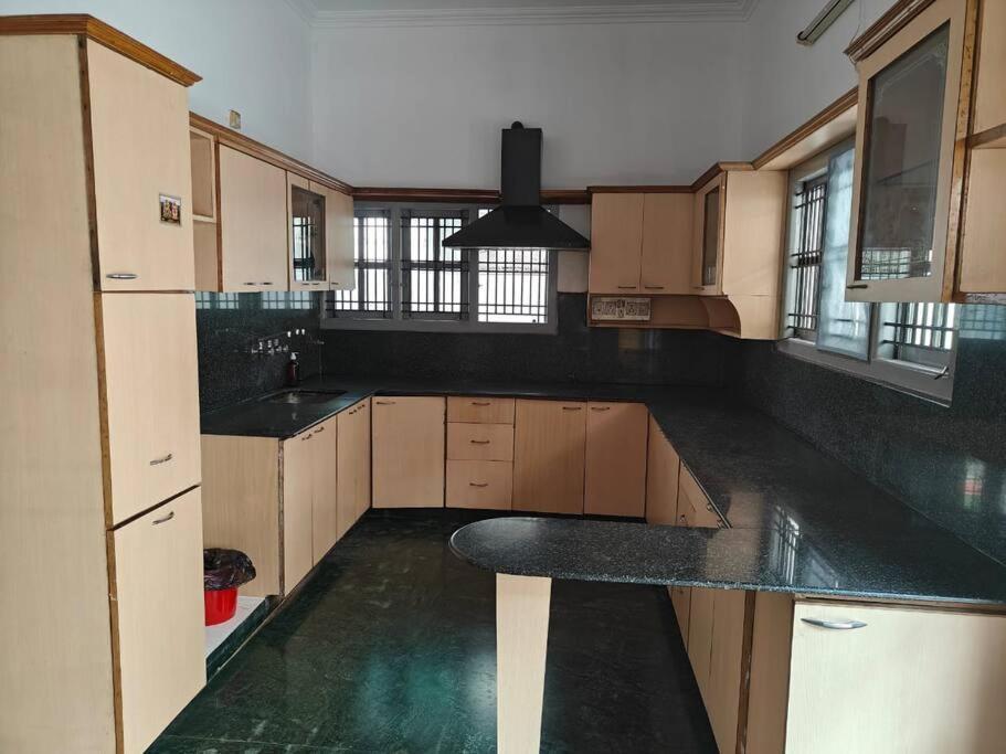 Waterfall Villa - 4Bhk مَسّور المظهر الخارجي الصورة
