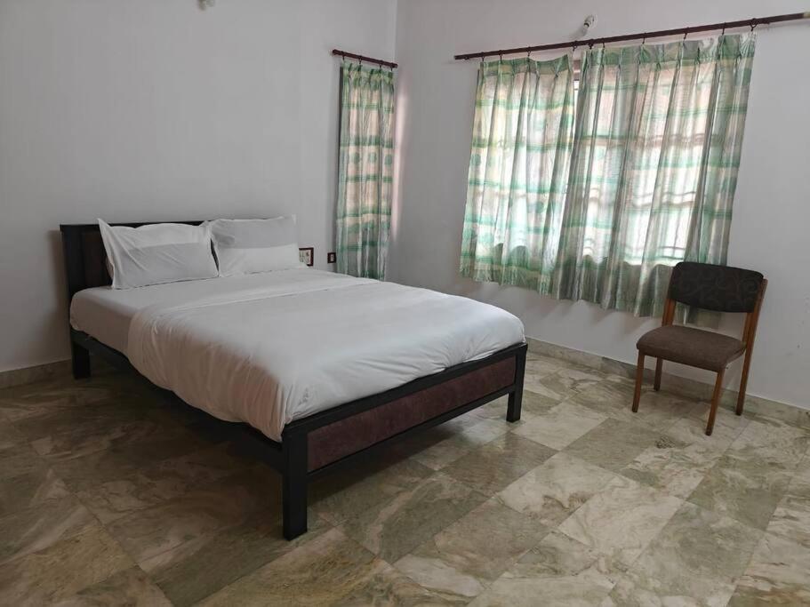 Waterfall Villa - 4Bhk مَسّور المظهر الخارجي الصورة